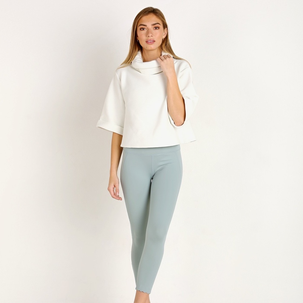 VARLEY Milwood Cropped white pull over sweater sz S